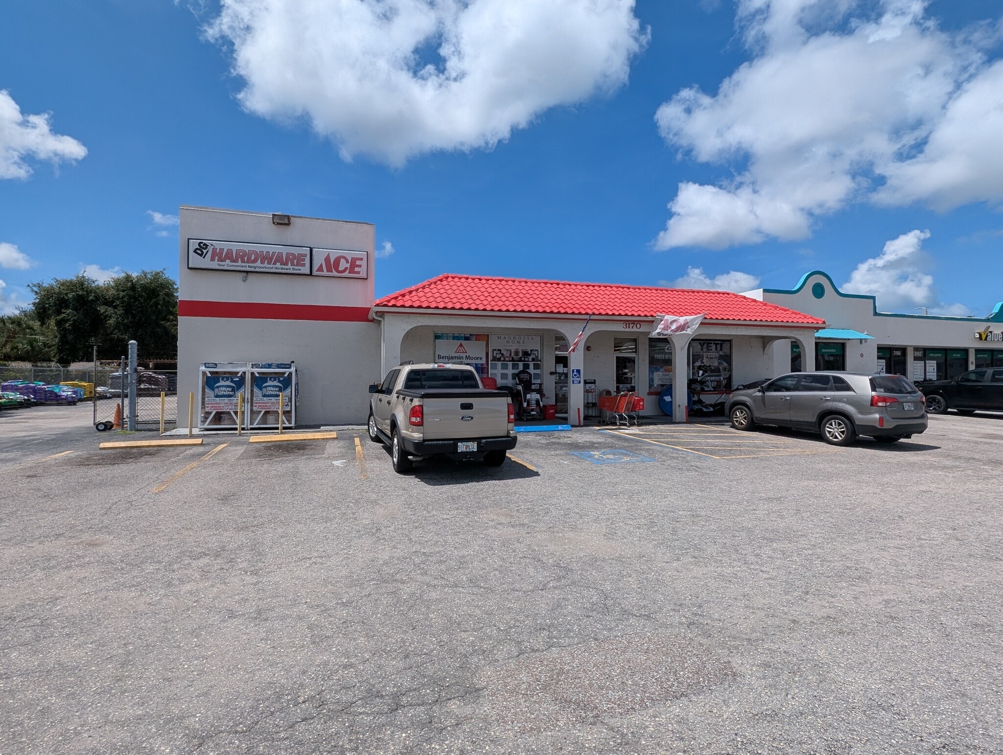 3170 Bee Ridge Rd, Sarasota, FL for Sale