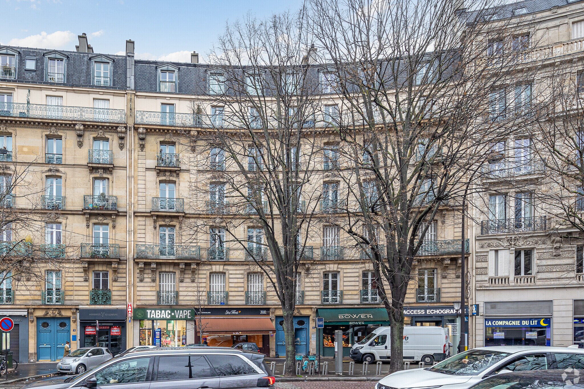 , Paris, PAR for Sale
