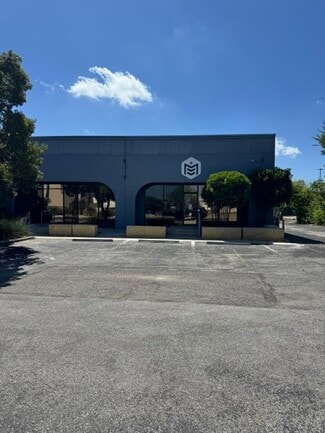 San Antonio, TX Office/Retail, Flex - 950 Isom Rd