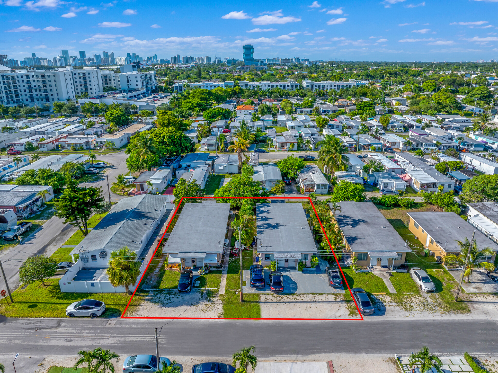 326 NE 6th St, Hallandale Beach, FL for Sale