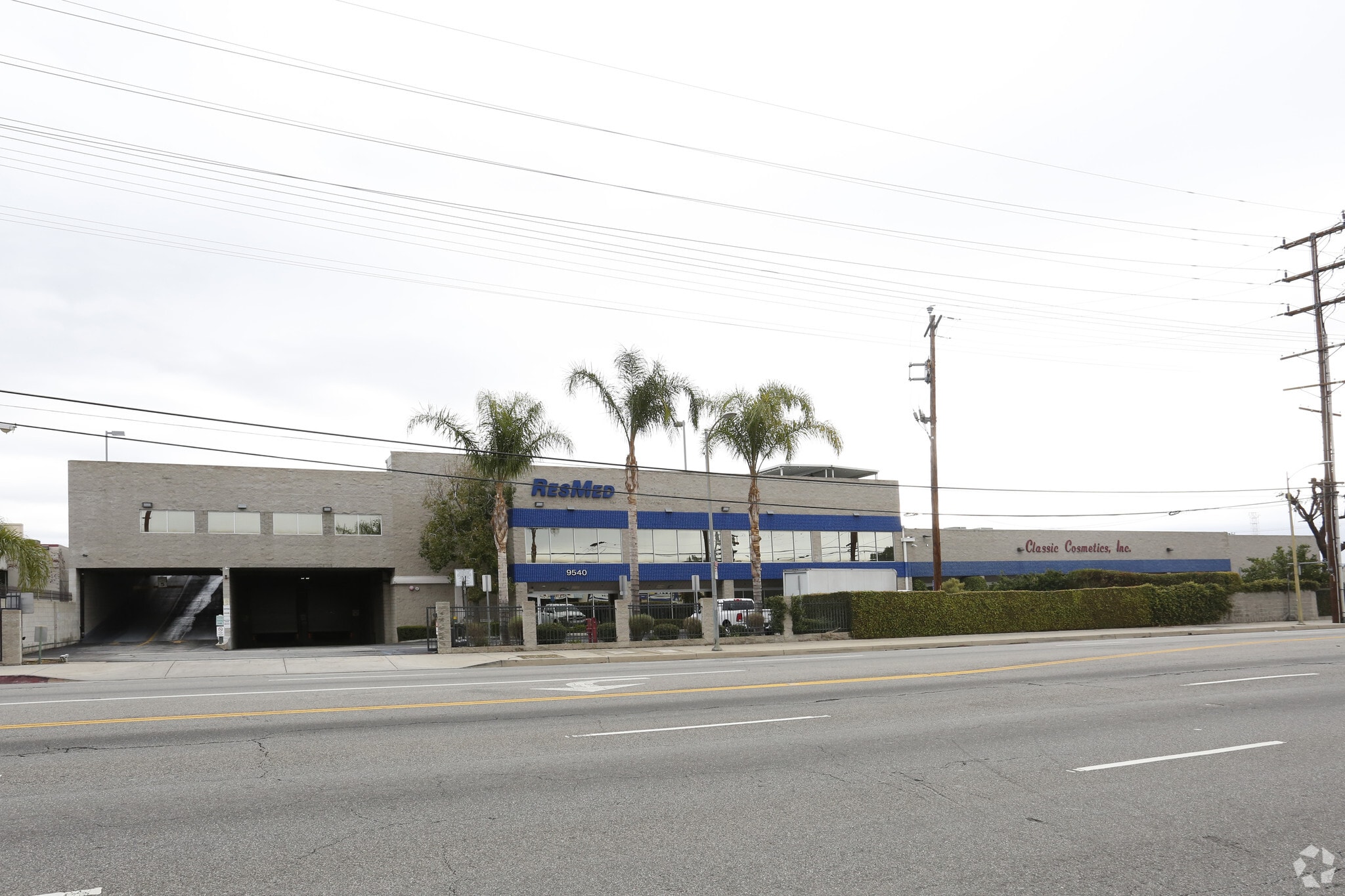 9540 De Soto Ave, Chatsworth, CA for Rent