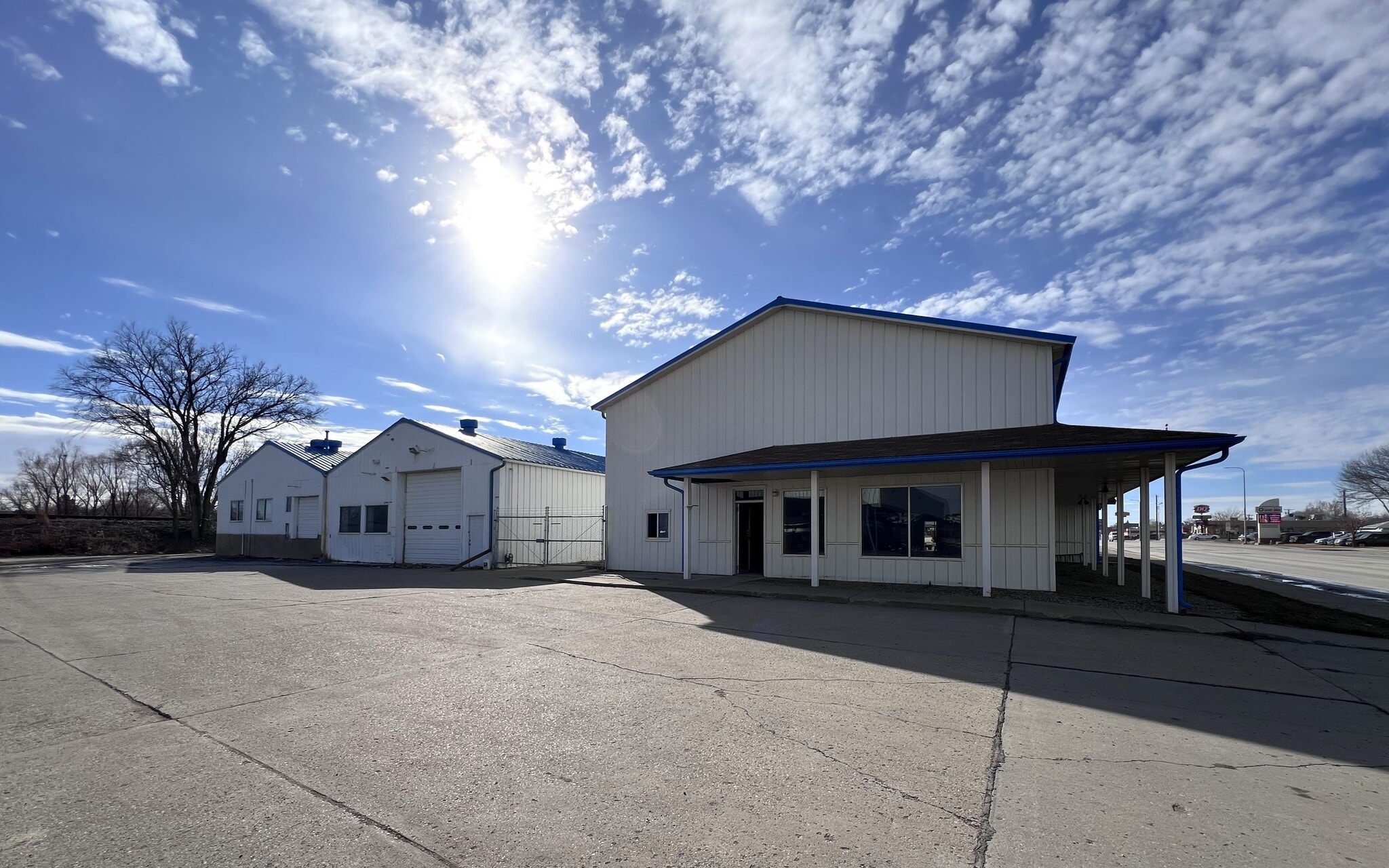1121 E Main St, Mandan, ND for Sale