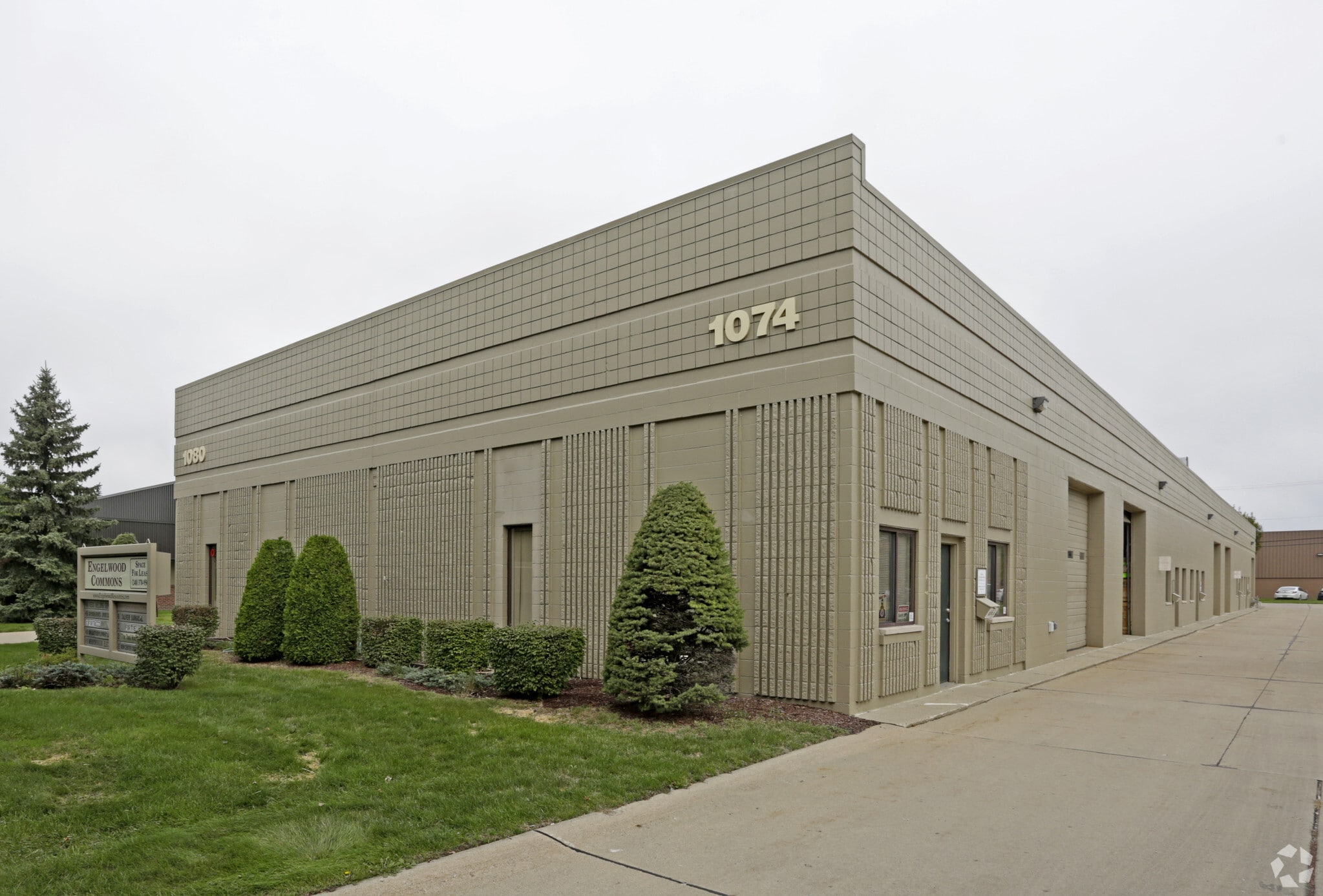 1074-1080 Centre Rd, Auburn Hills, MI for Rent