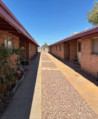 Tucson, AZ undefined - 1710 S Jefferson Ave