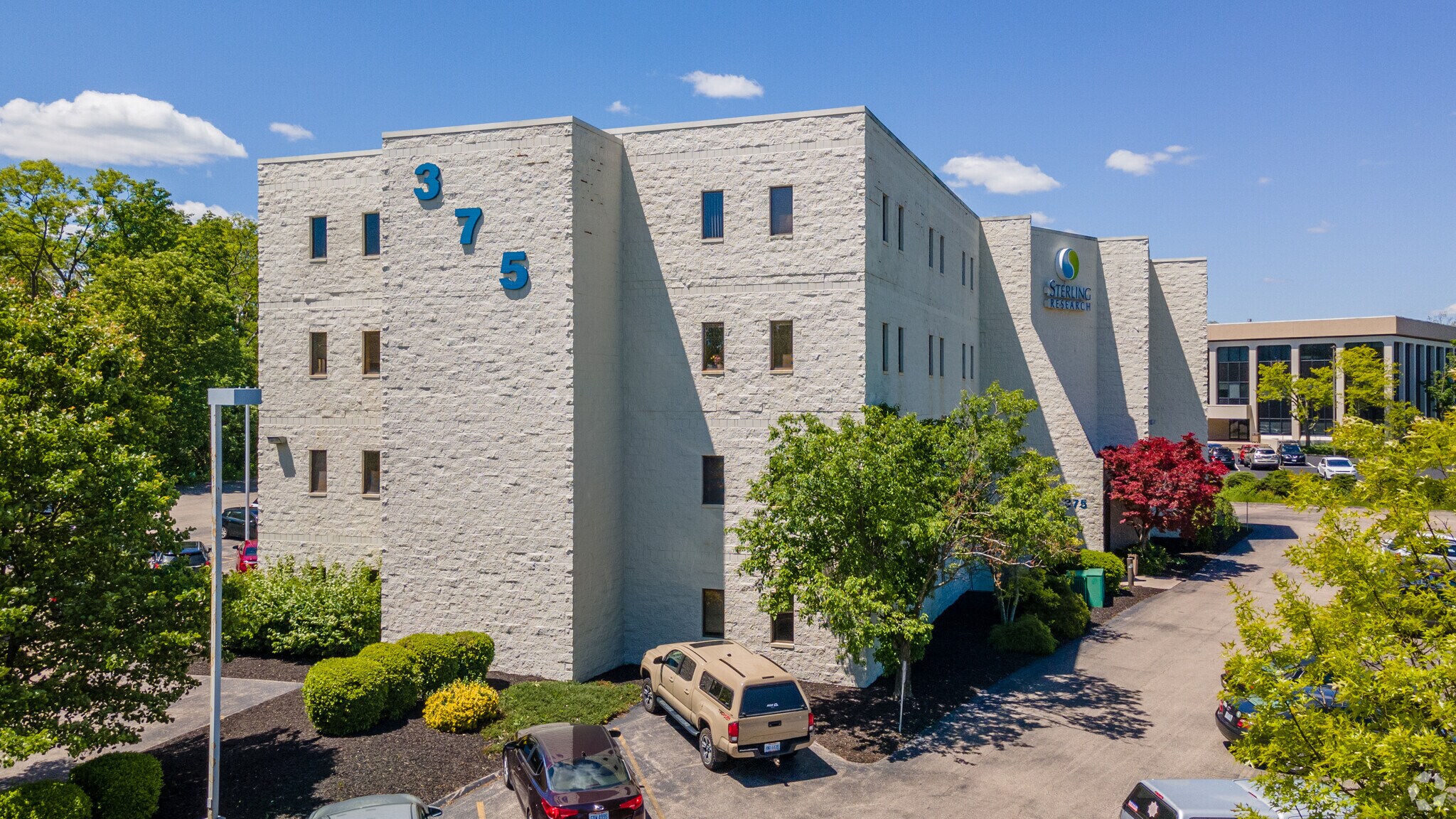 375 Glensprings Dr, Springdale, OH for Sale