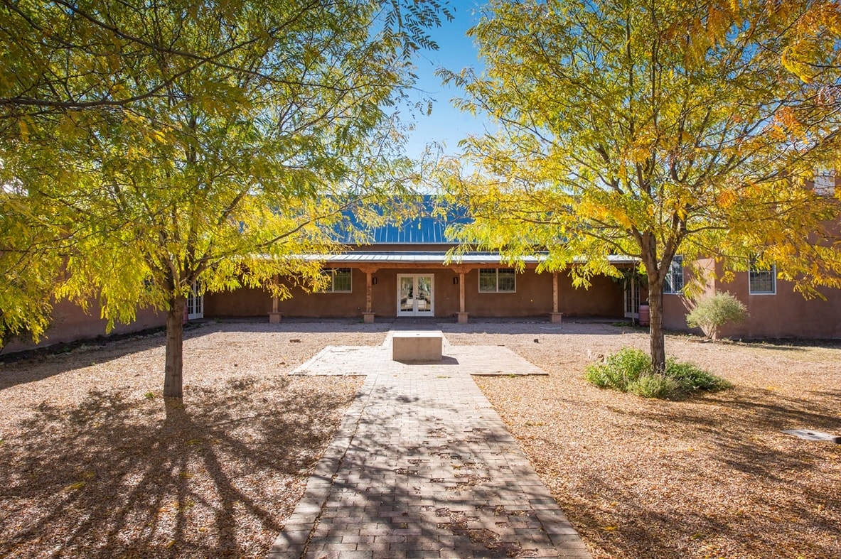 5 Banana Ln, Santa Fe, NM for Rent