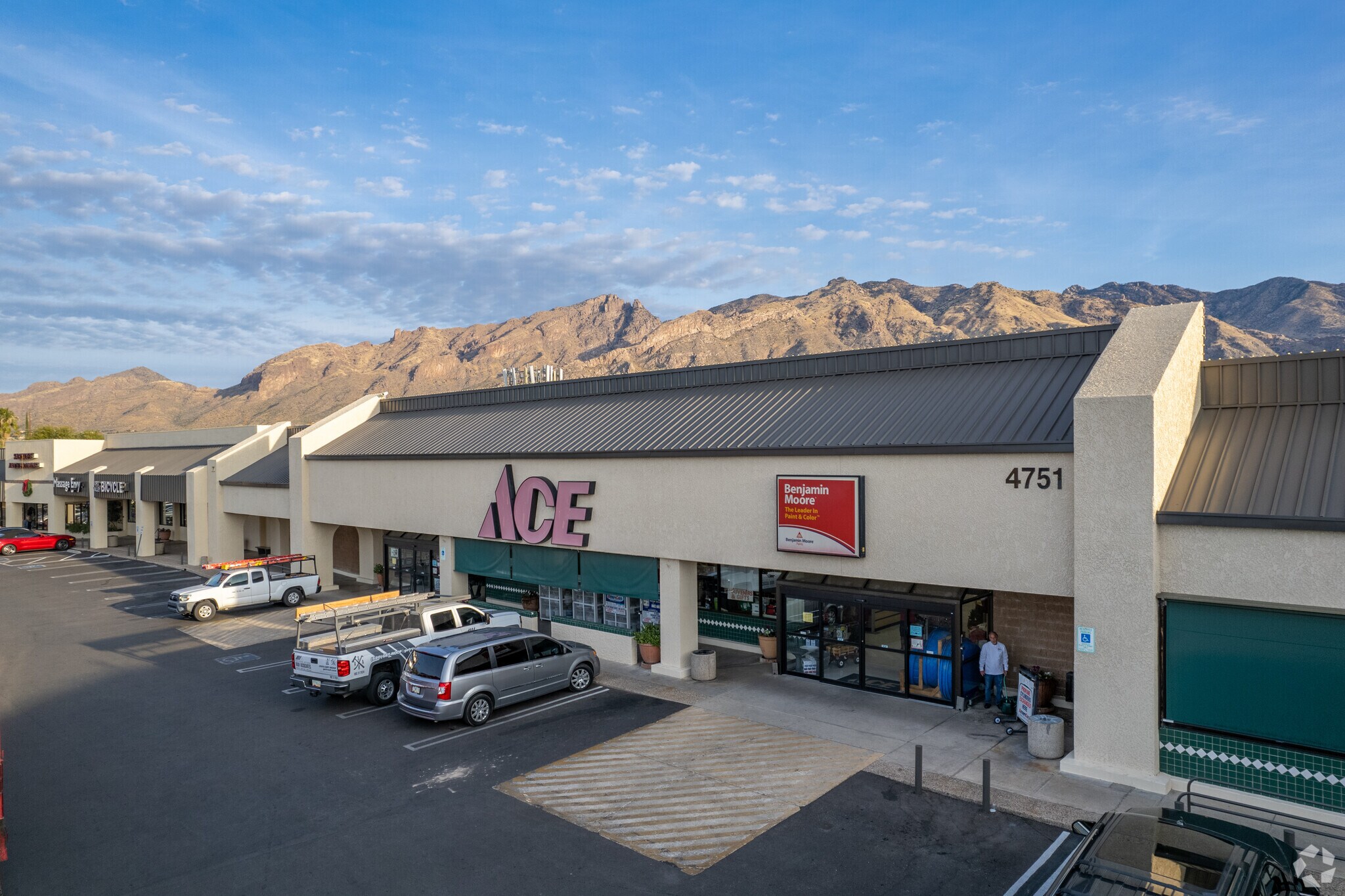 4717-4777 E Sunrise Dr, Tucson, AZ for Rent