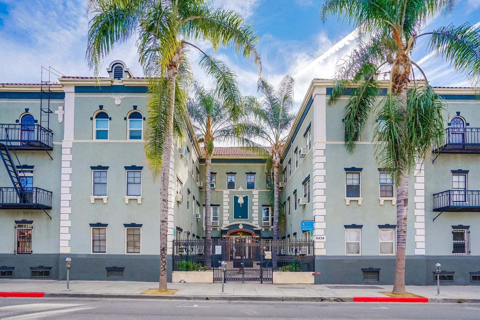 6434 Yucca St, Los Angeles, CA for Sale