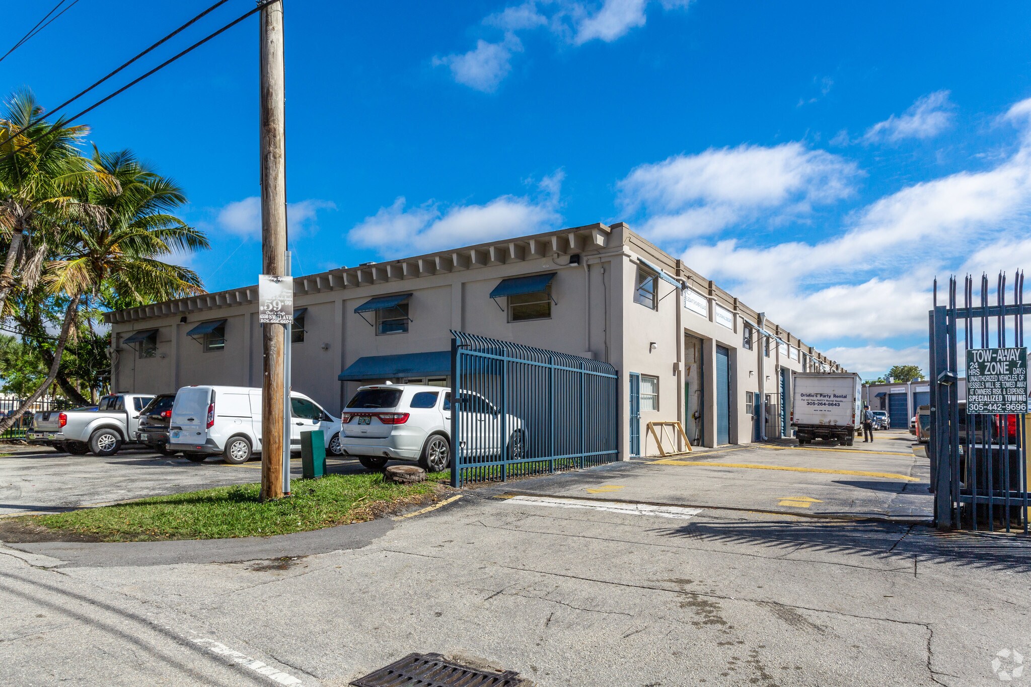 48014873 SW 75th Ave Miami, FL 33155 Industrial Property for Lease