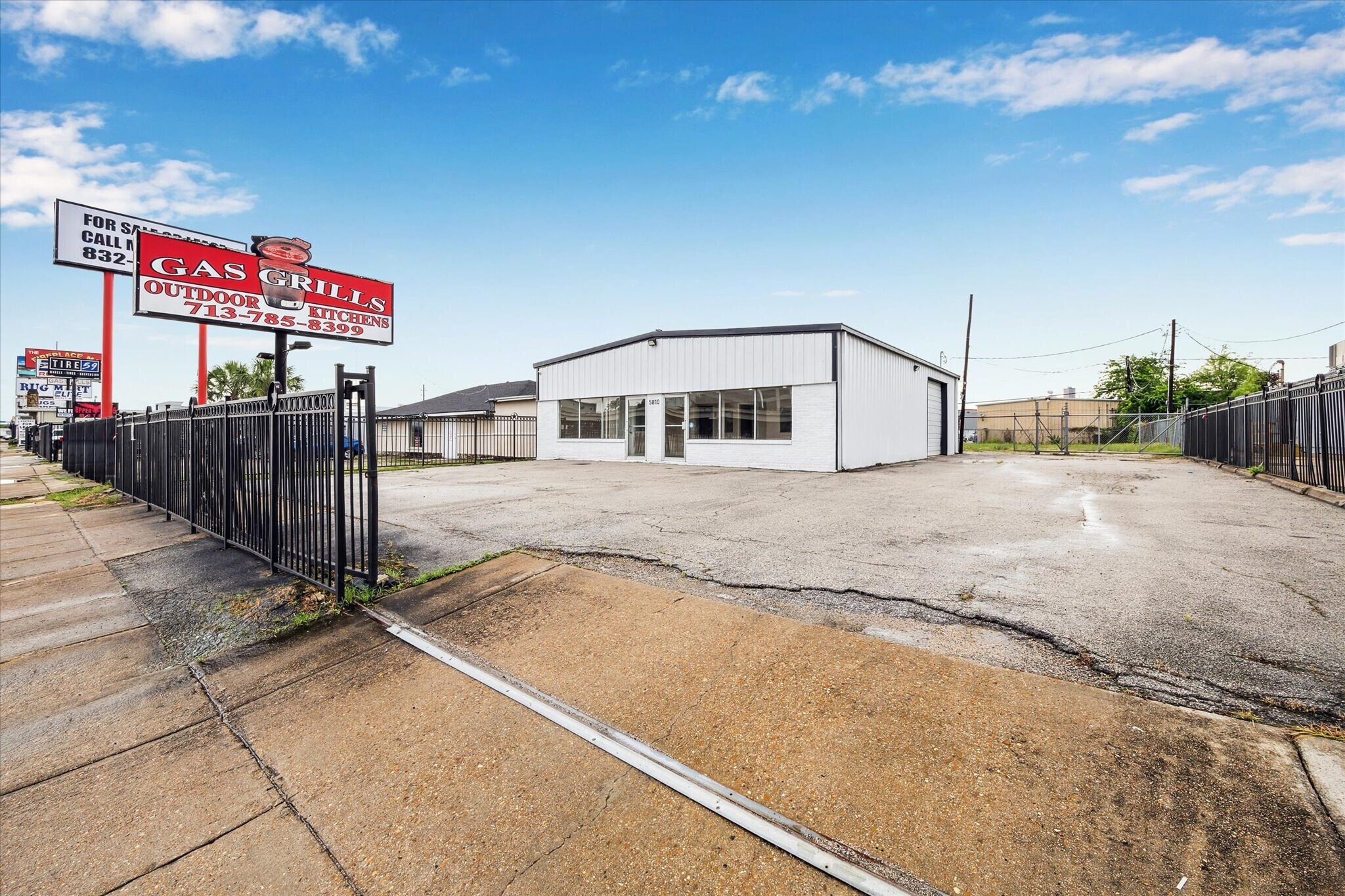 5810 Southwest Fwy, Houston, TX for Rent