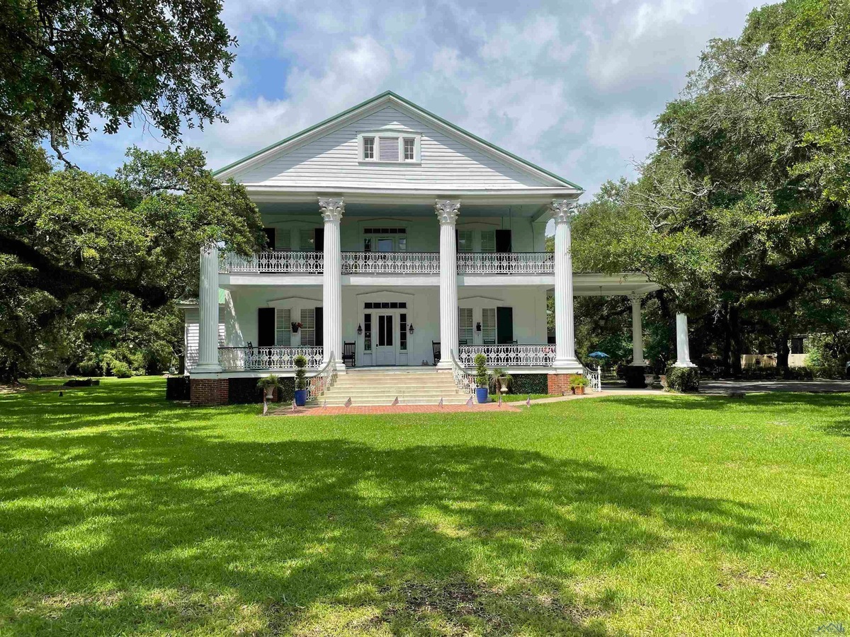 99 Main St, Franklin, LA for Sale