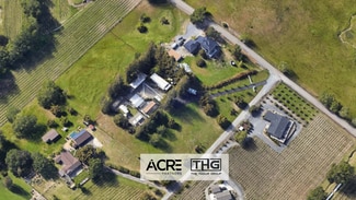 Windsor, CA Veterinarian/Kennel - 7050 Starr Rd