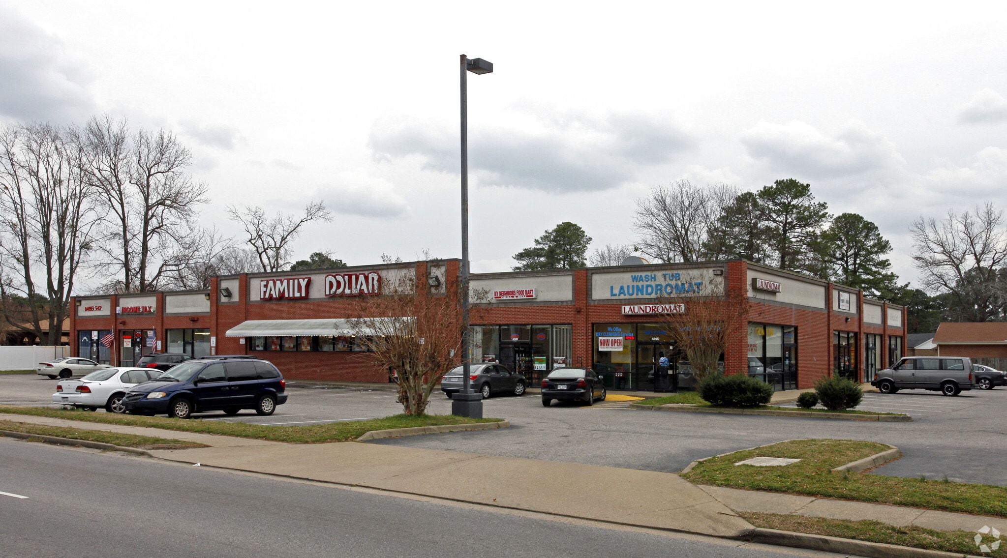 4221-4259 Greenwood Dr, Portsmouth, VA for Rent