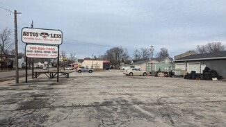 Bloomington, IL Specialty - 1304 S Main St