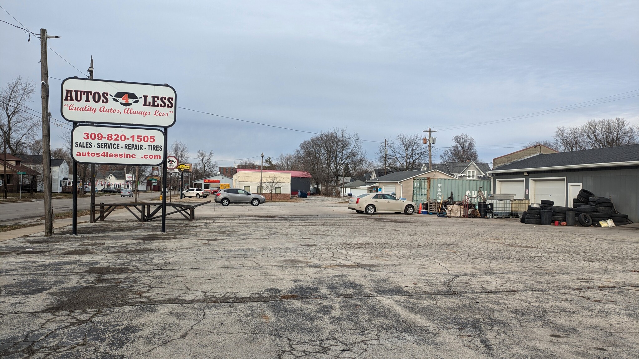 1304 S Main St, Bloomington, IL for Sale