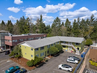 Portland, OR Apartments - 4633 SW Huber St