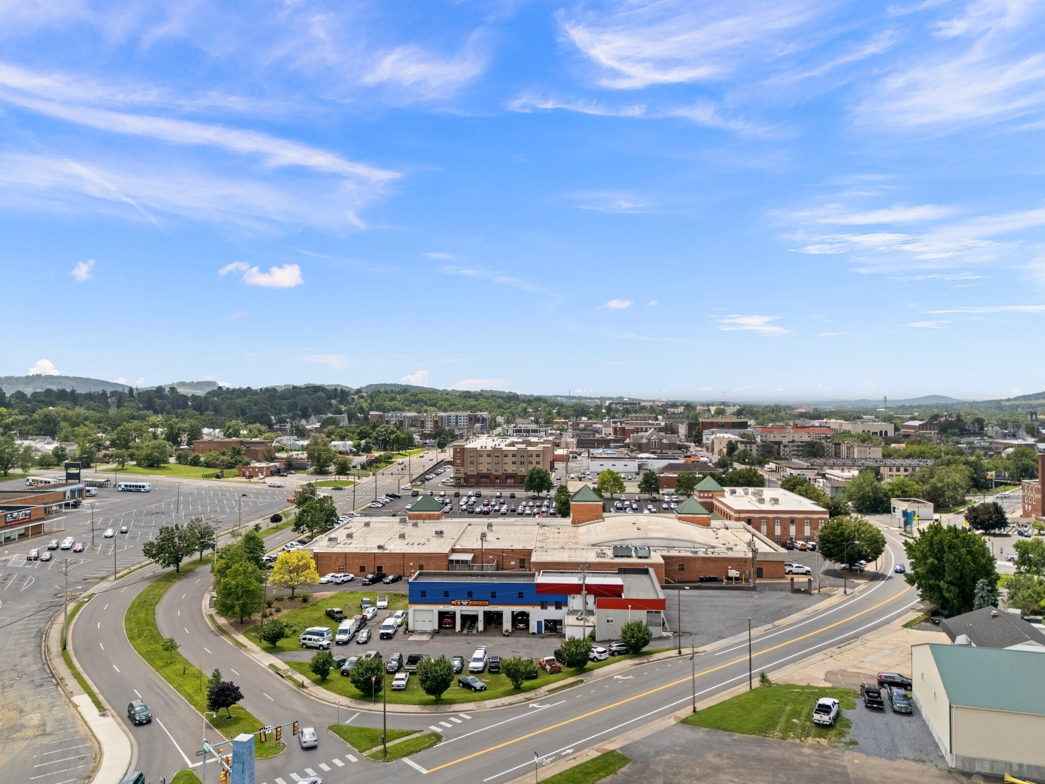 530 N Main St, Harrisonburg, VA for Sale