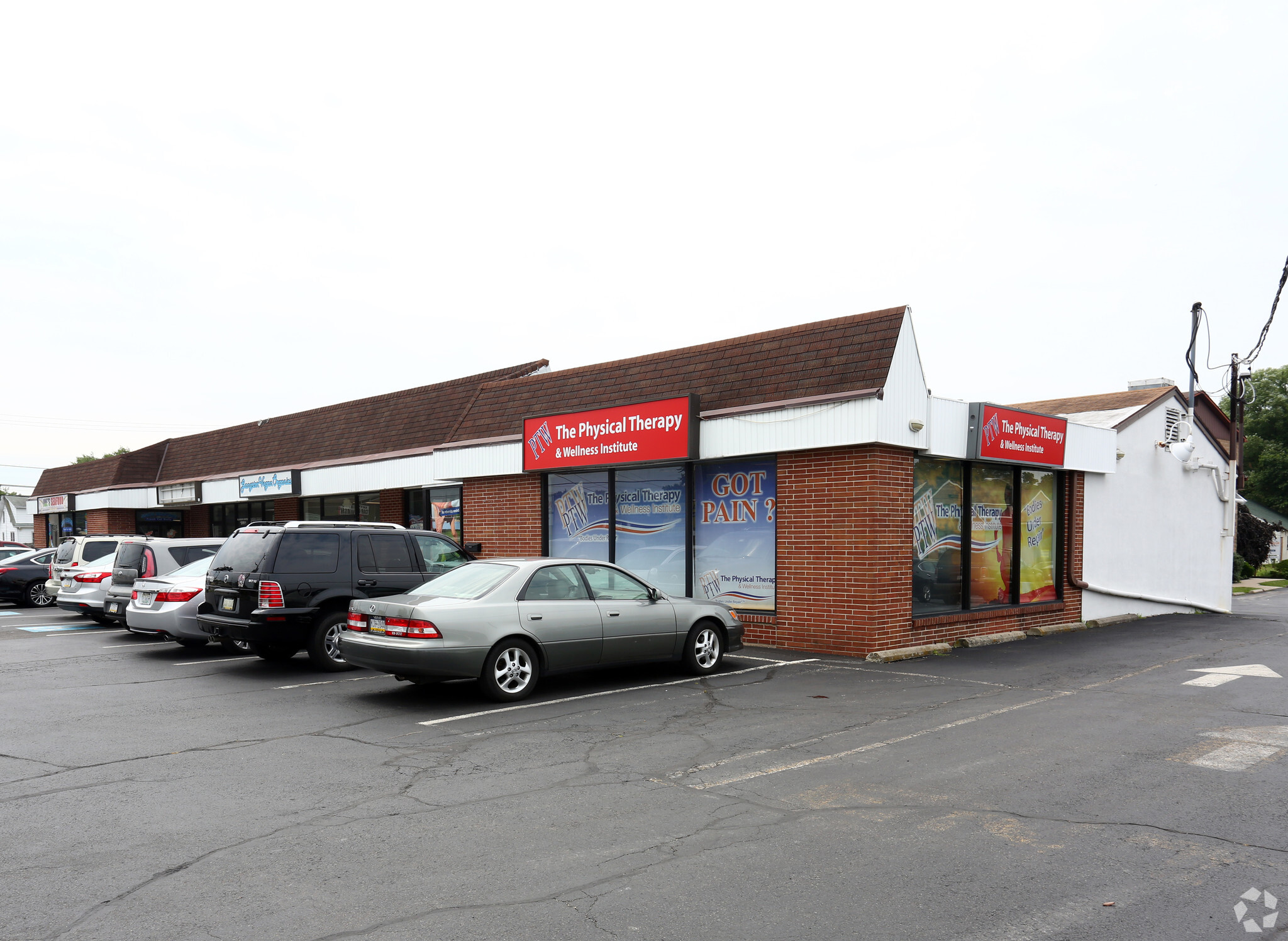 2450-2460 W Main St, Norristown, PA for Rent