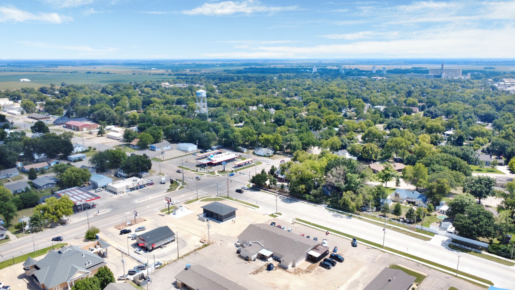 100 NW 14th St, Abilene, KS for Sale