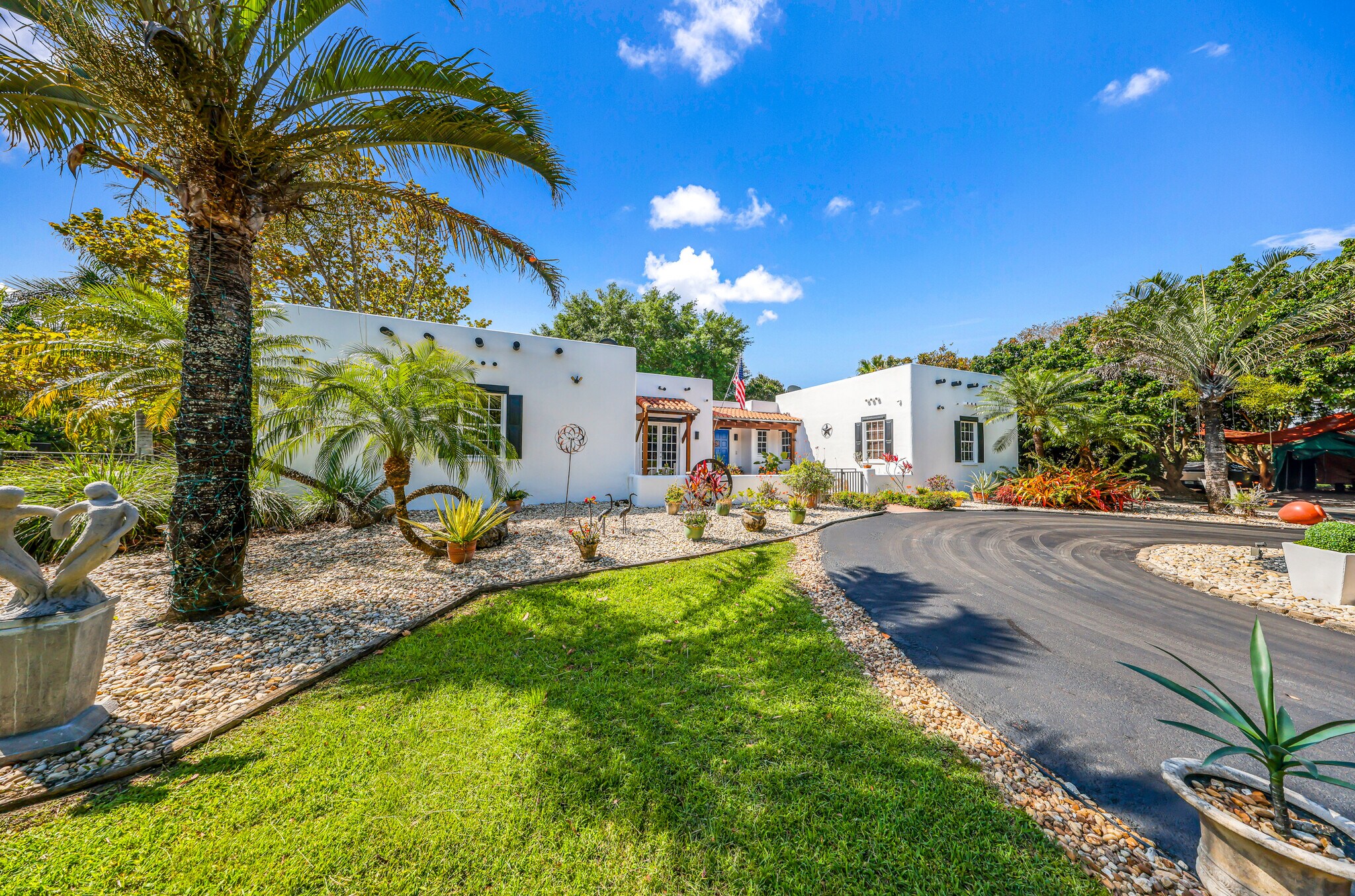 19050 SW 194th Ave, Miami, FL for Sale