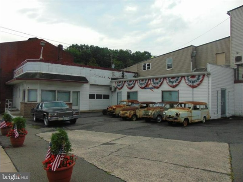 300 Centre St, Ashland, PA for Sale