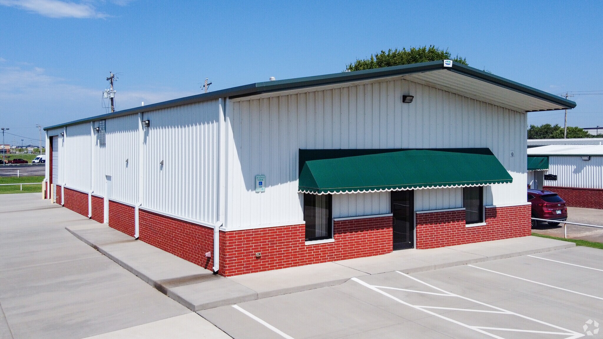 3540 National Dr Norman, OK 73069 Flex Property for Lease on