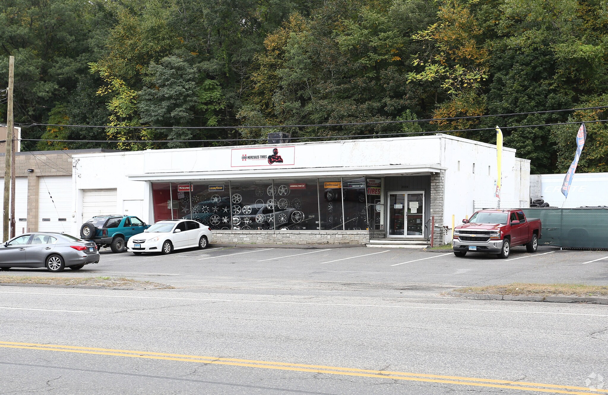 2019 S Main St Waterbury, CT 06706 Retail Property for Lease on