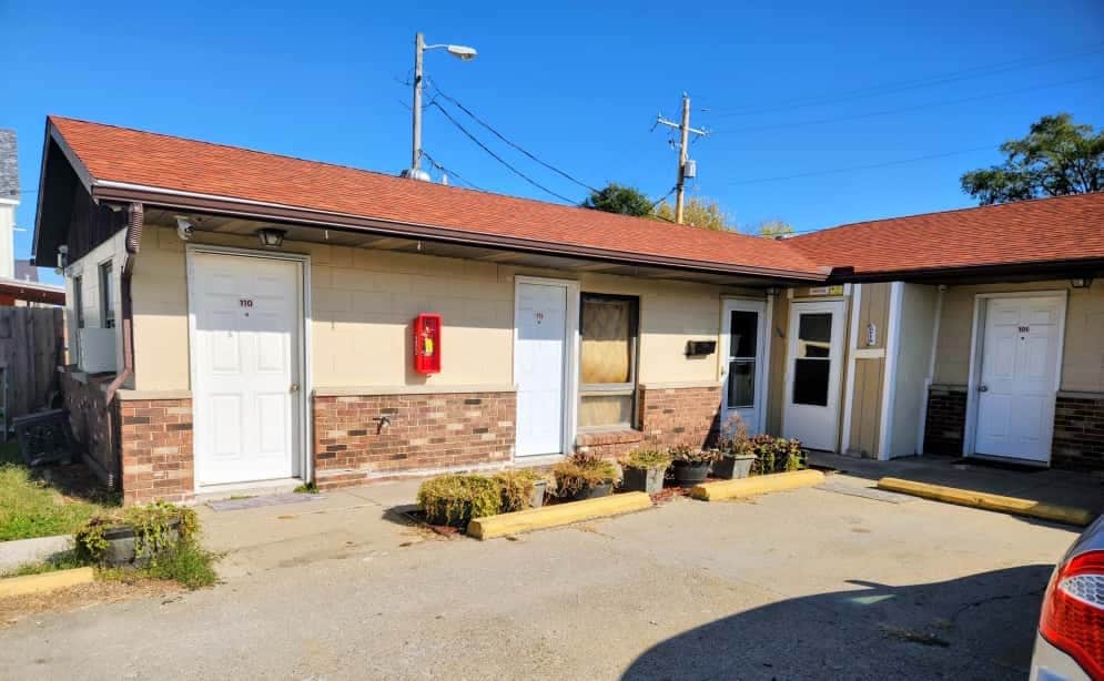 317 S State St, Westville, IL for Sale