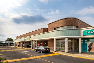 Brossard, QC Retail - 8200-8230 Boul Taschereau