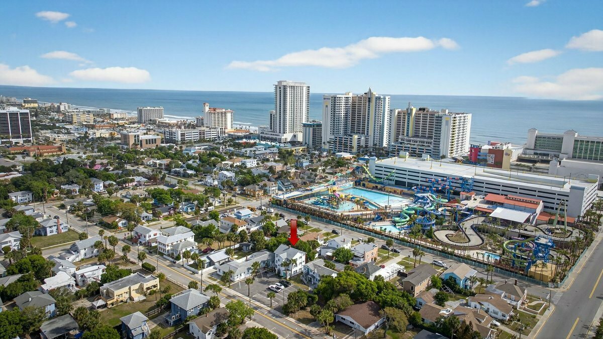 218 N Oleander Ave, Daytona Beach, FL for Sale