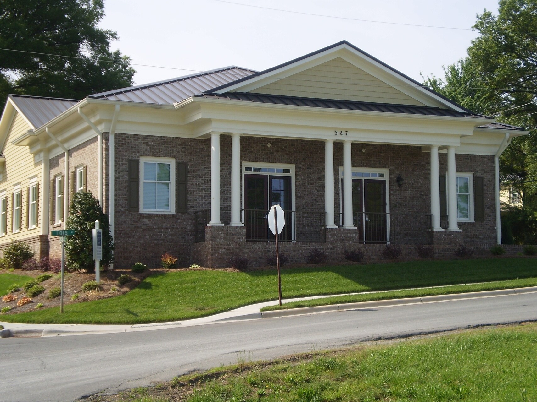 547 W Charles St, Matthews, NC for Rent