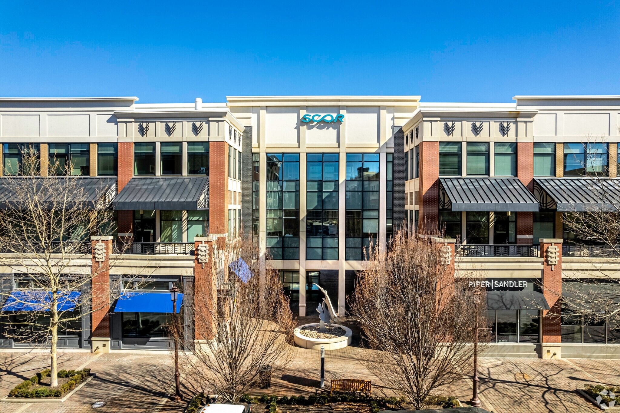 11551 Ash St, Leawood, KS for Rent