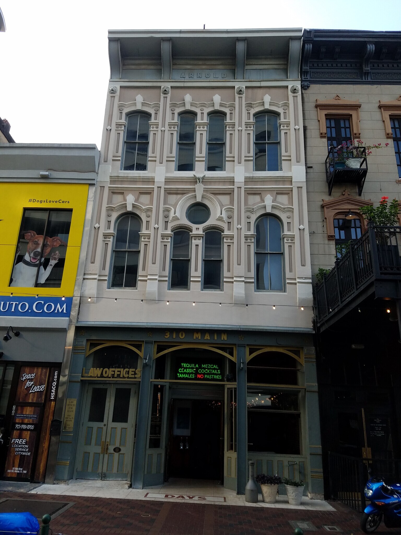 310 Main St, Houston, TX for Rent
