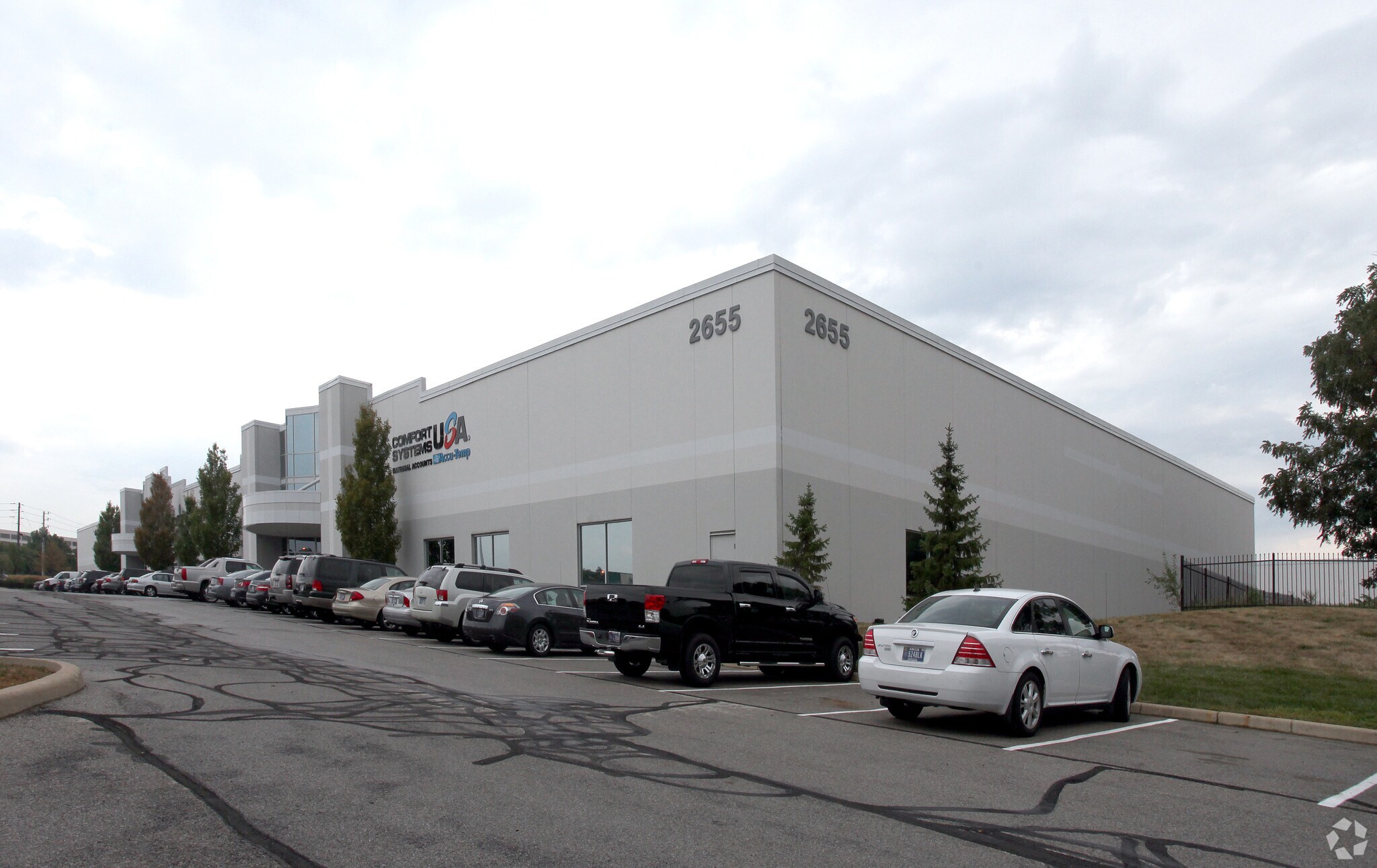 2655 Fortune Cir W, Indianapolis, IN for Rent