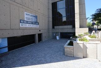 Milwaukee, WI Retail - 735 W Wisconsin Ave Milwaukee, WI Retail - 735 W Wisconsin Ave
