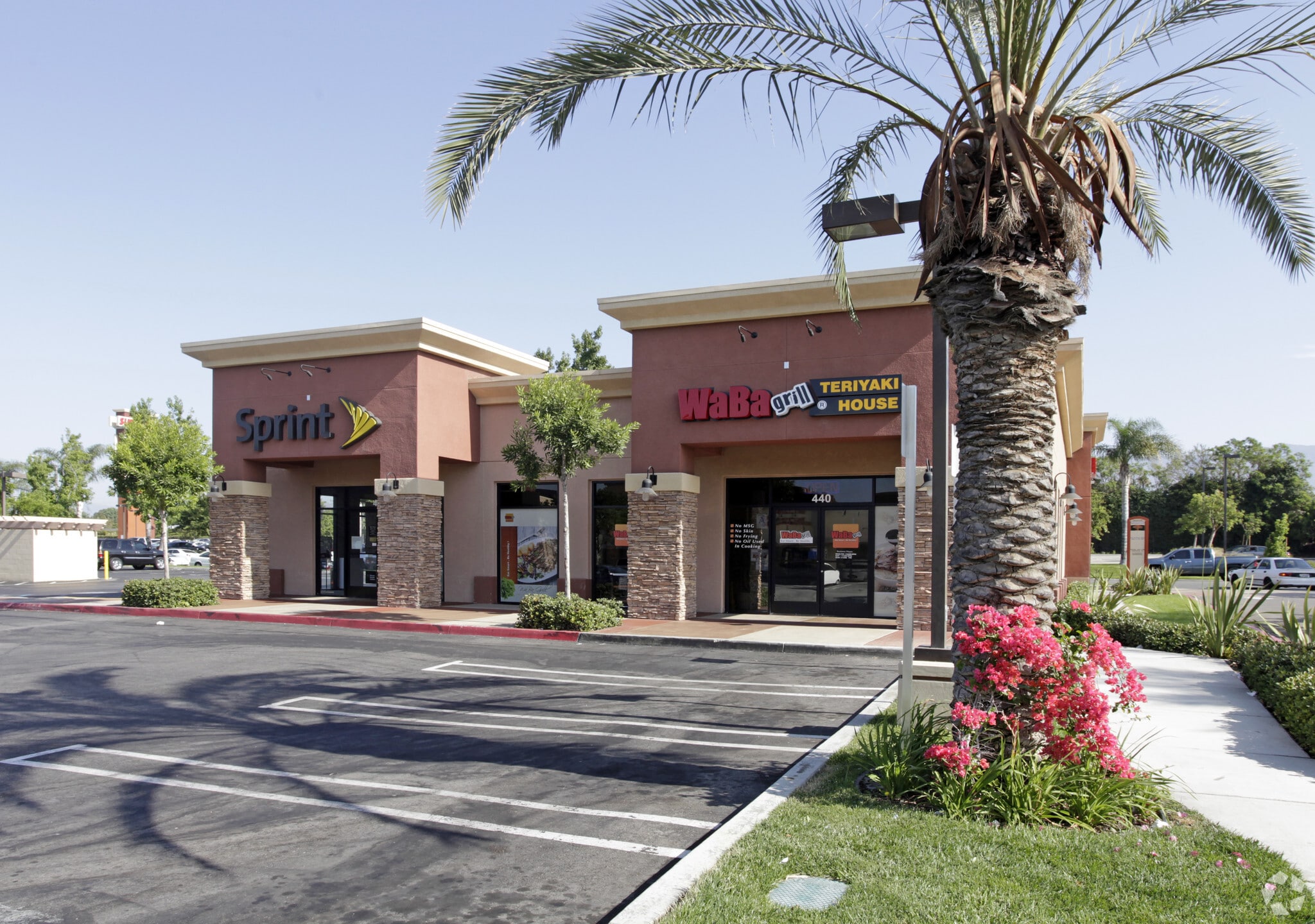 440-442 S Auto Center Dr, Claremont, CA for Rent
