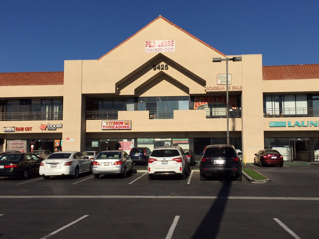 9409-9425 Telegraph Rd, Pico Rivera, CA for Rent