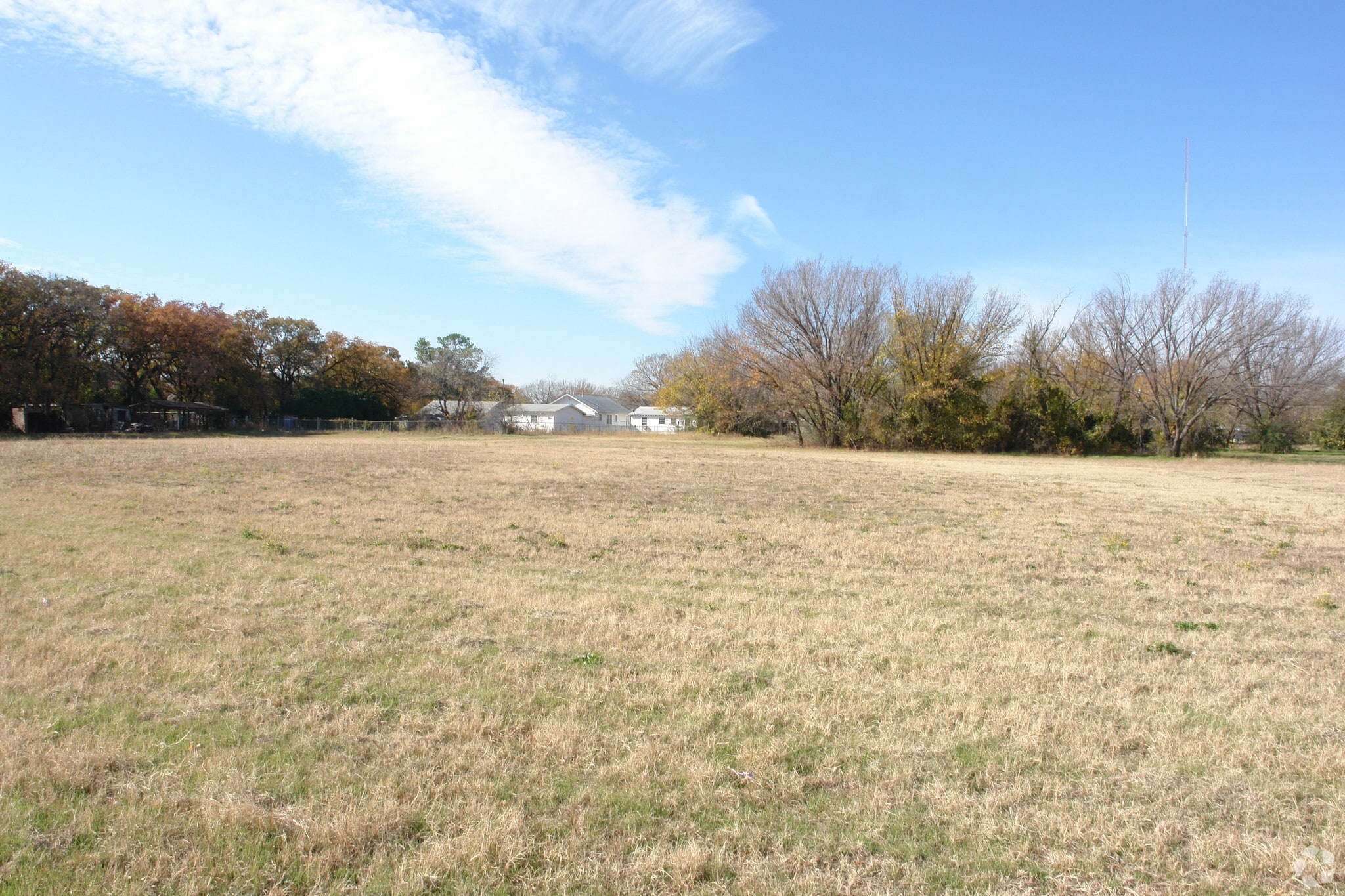 2937 N Beach St, Fort Worth, TX for Sale
