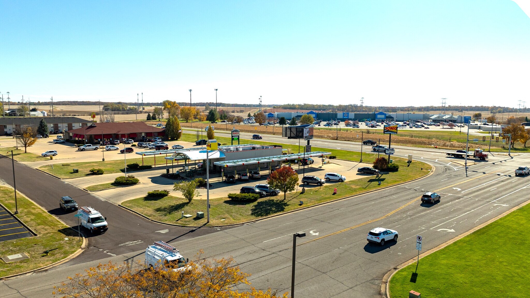 3601 Court St, Pekin, IL for Sale