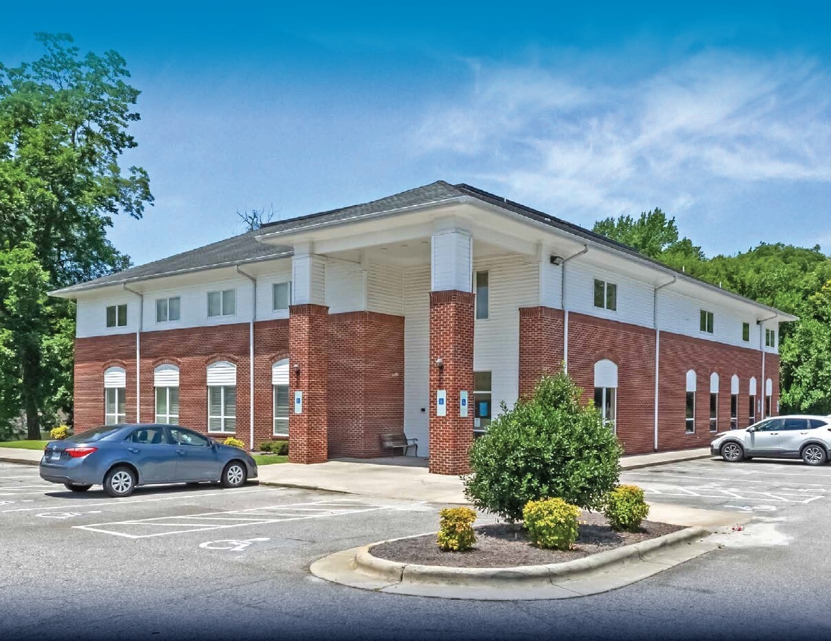 417 Vance St, Clinton, NC for Sale