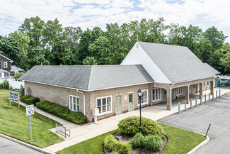 Amityville, NY Freestanding - 320 Merrick Rd