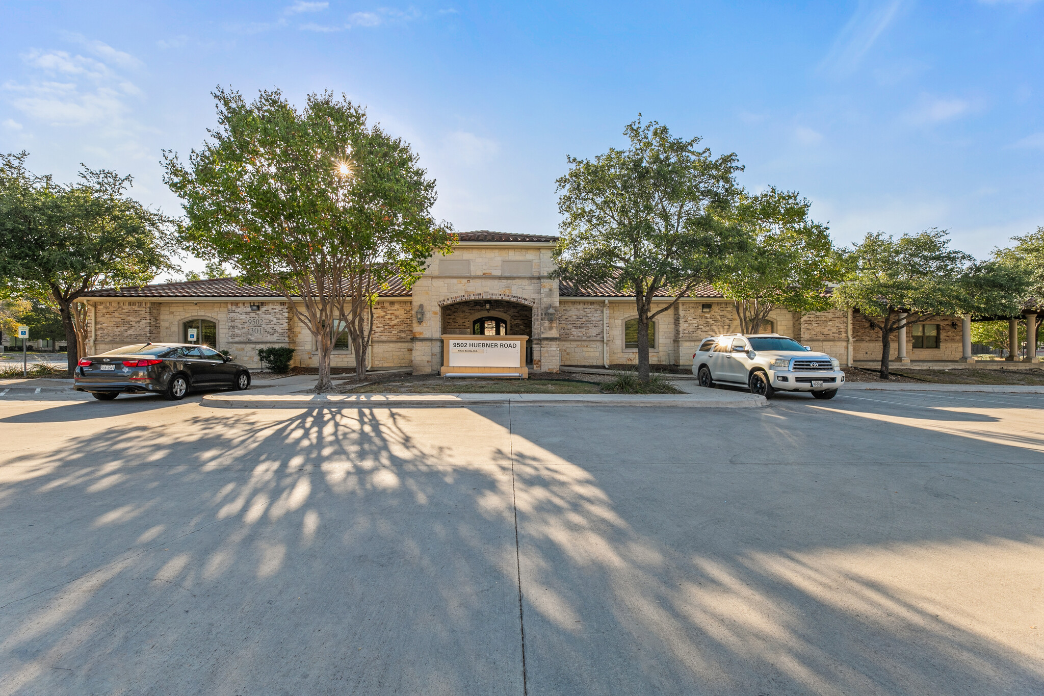 9502 Huebner Rd, San Antonio, TX for Rent