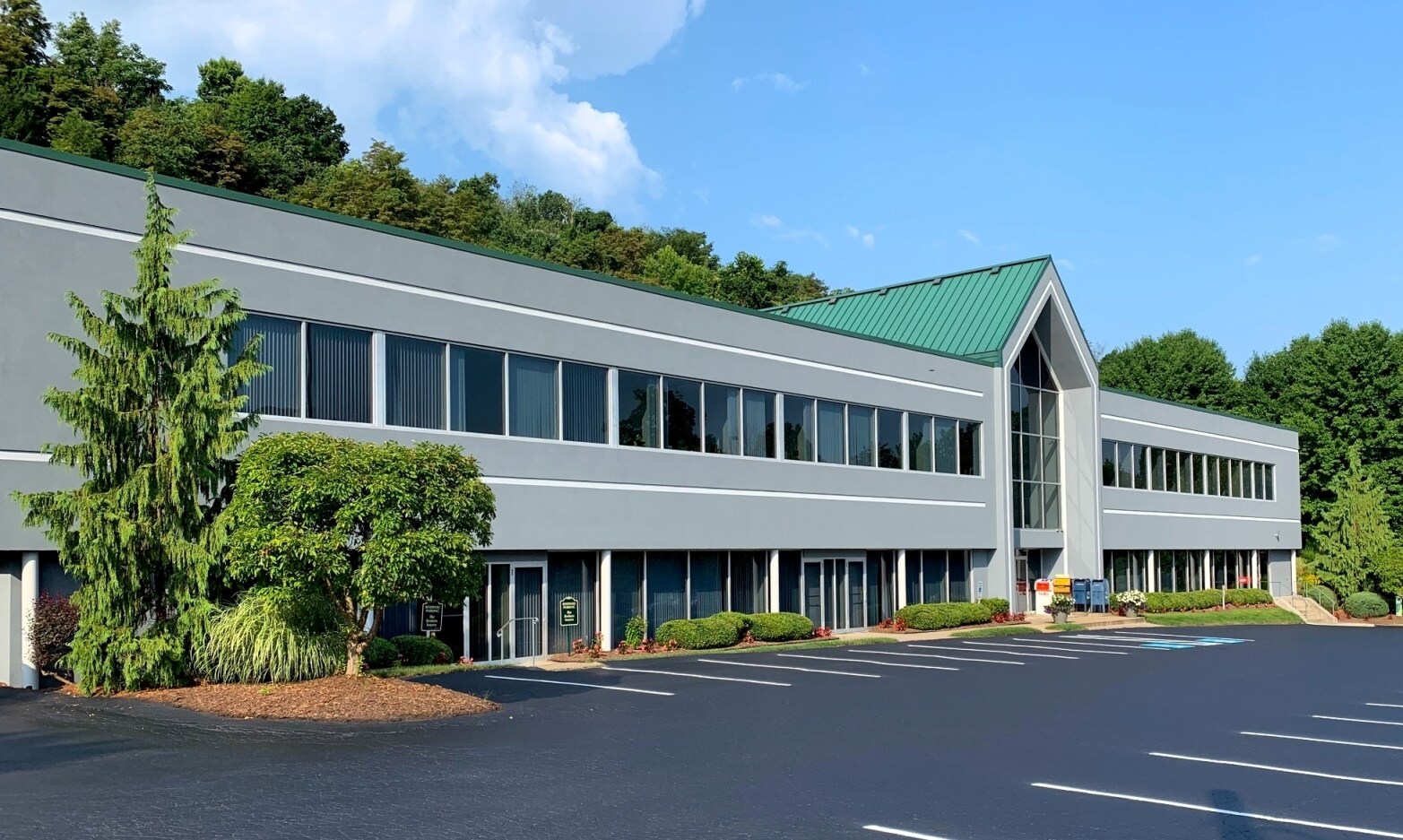 1 Forestwood Dr, Pittsburgh, PA for Rent