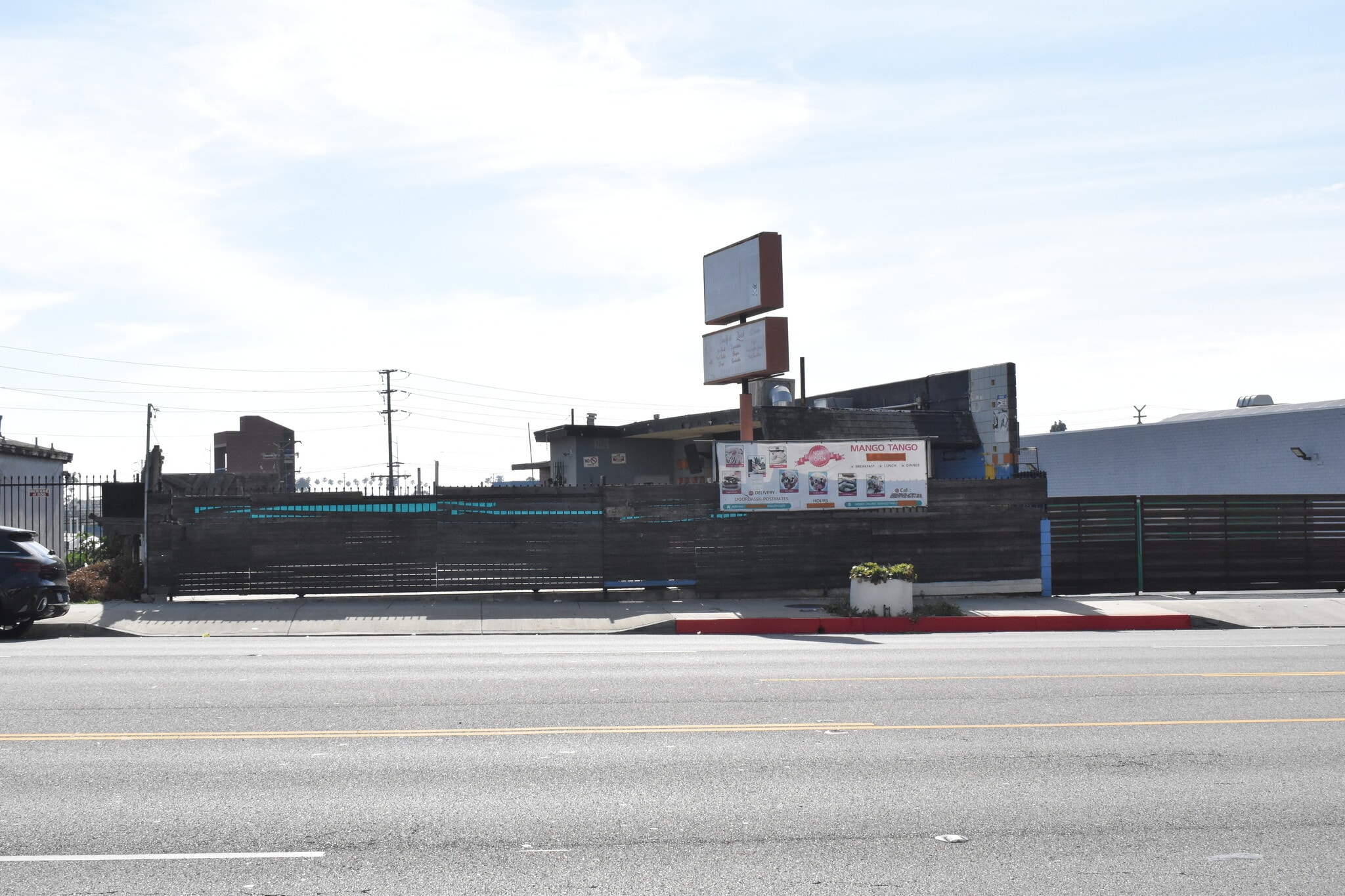 411 N La Brea Ave, Inglewood, CA for Sale