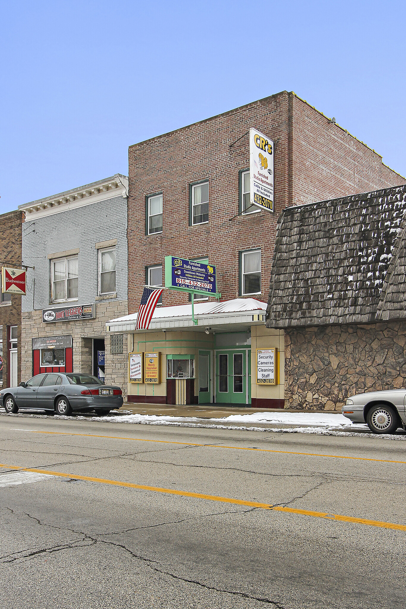 213 W Walnut St, Watseka, IL for Sale