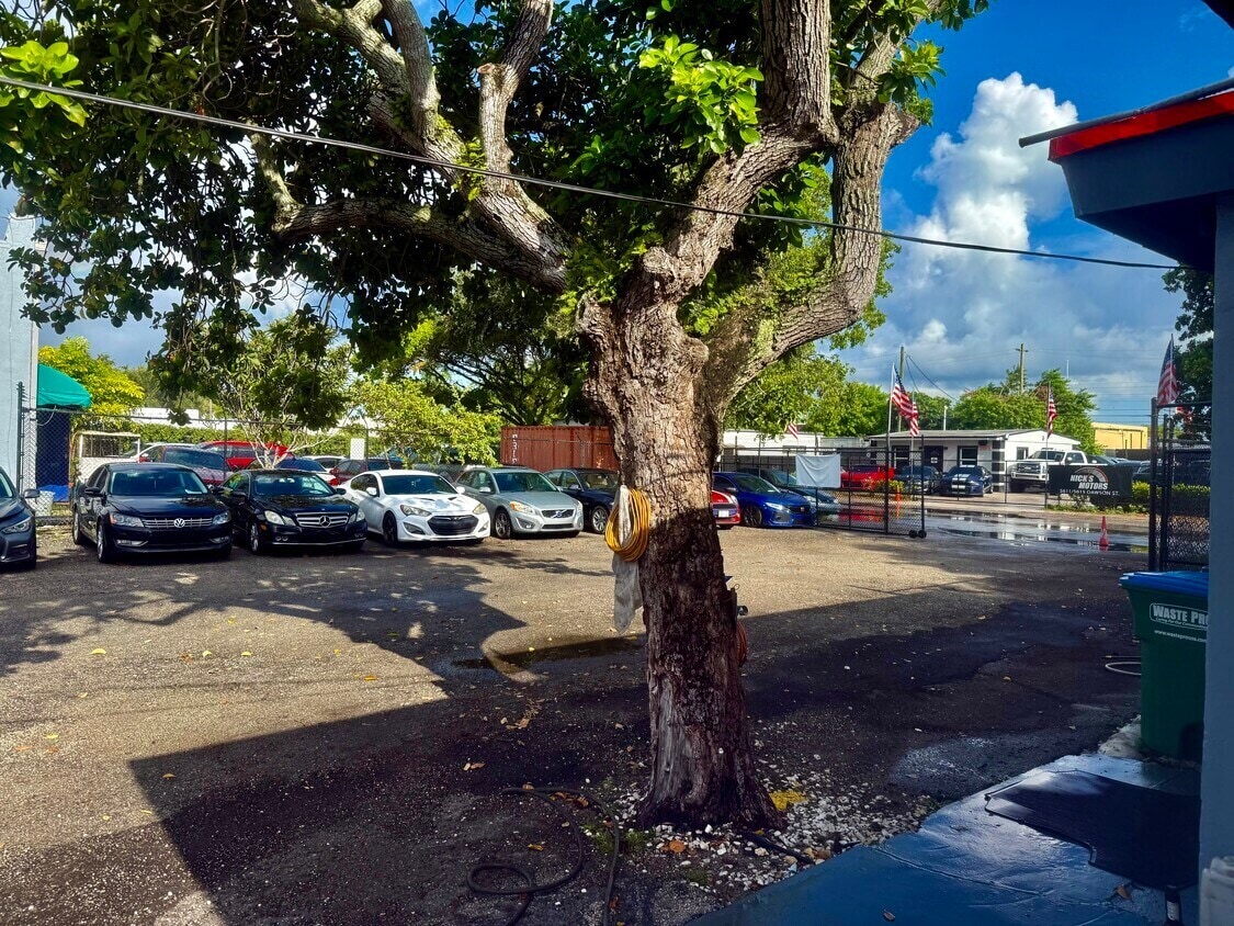 5604 Dawson St, Hollywood, FL for Rent