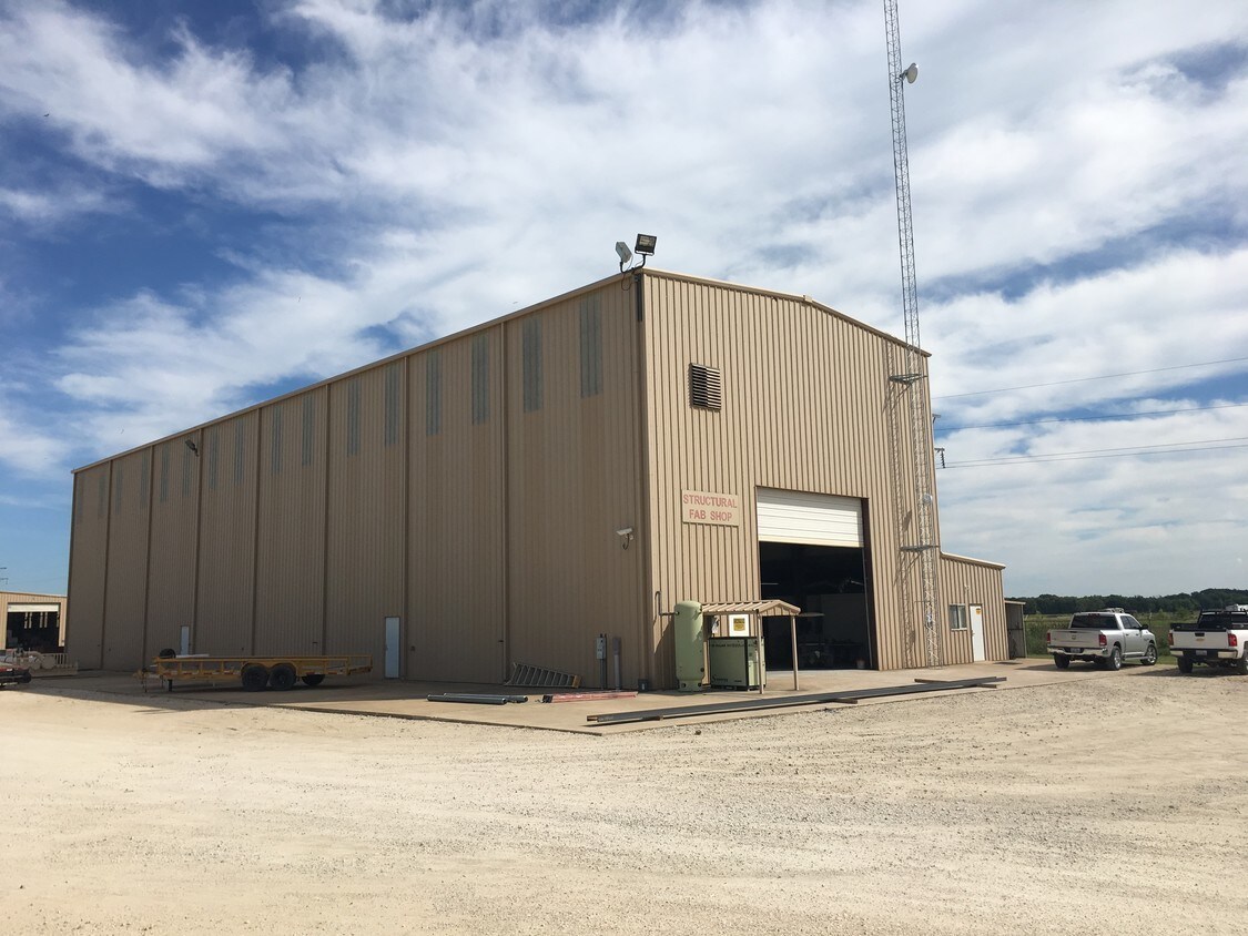 8326 W State Highway 21, Bryan, TX for Rent