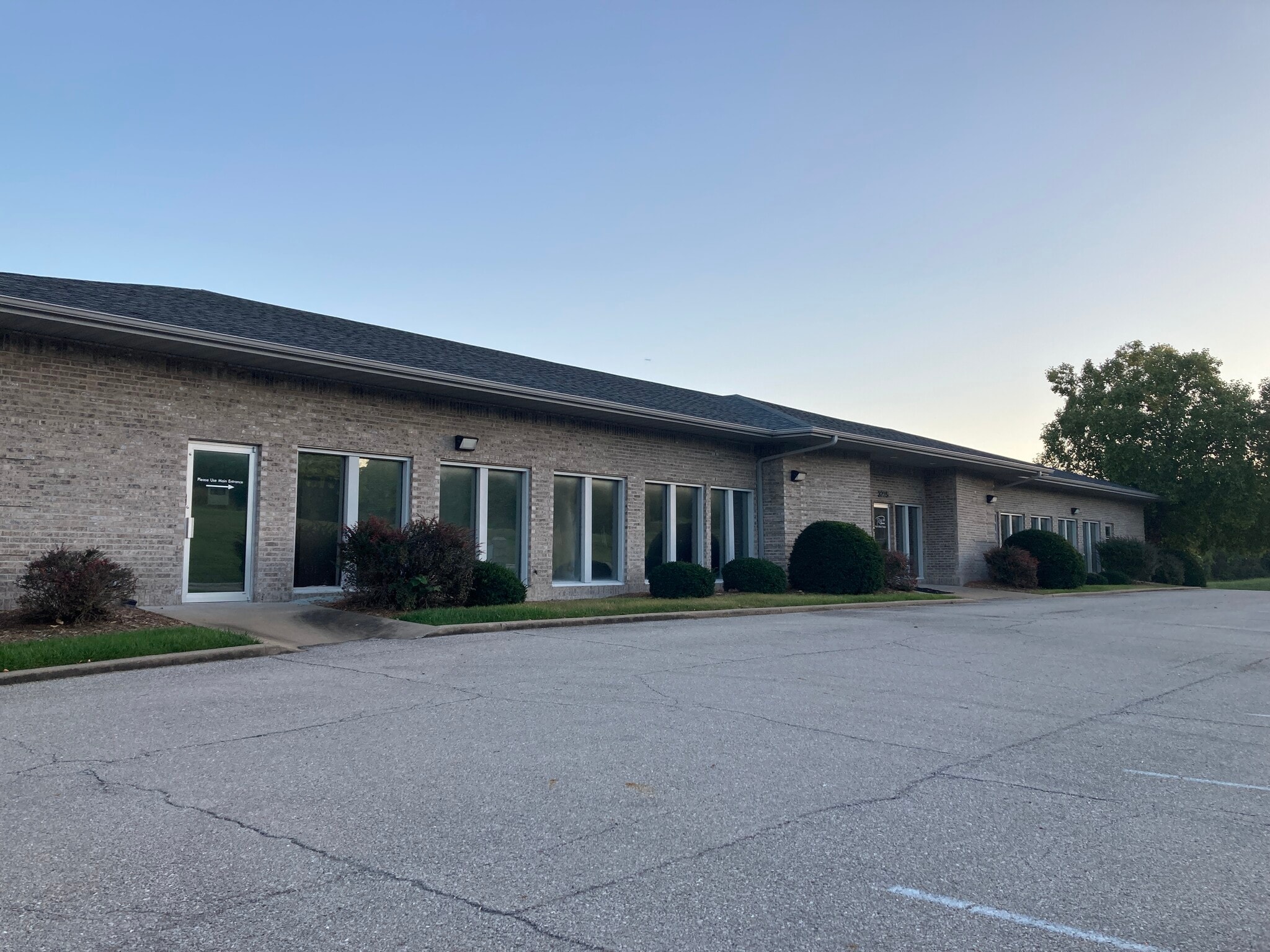3225 W Truman Blvd, Jefferson City, MO for Rent