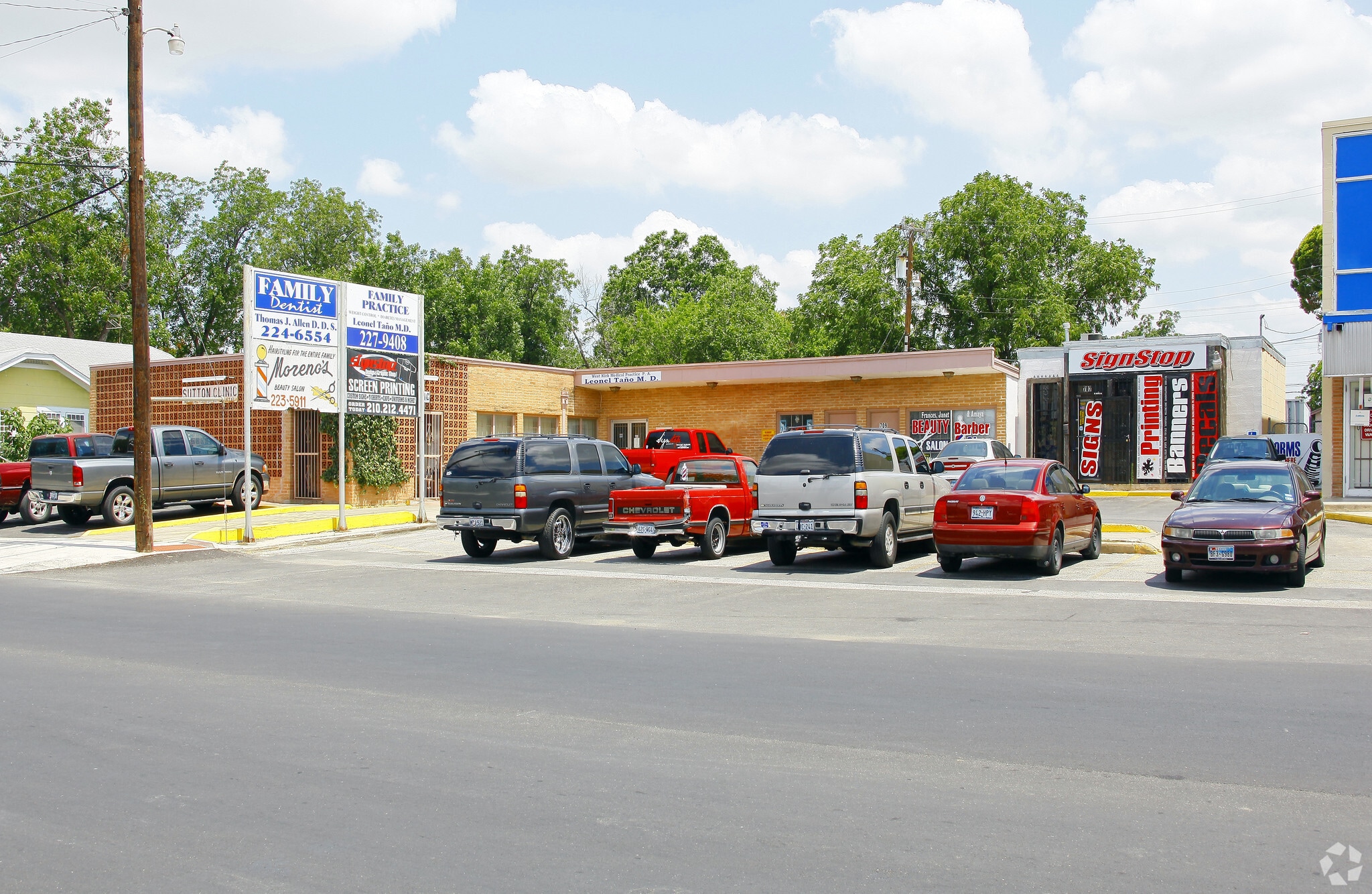 707-713 W Kirk Pl, San Antonio, TX for Sale