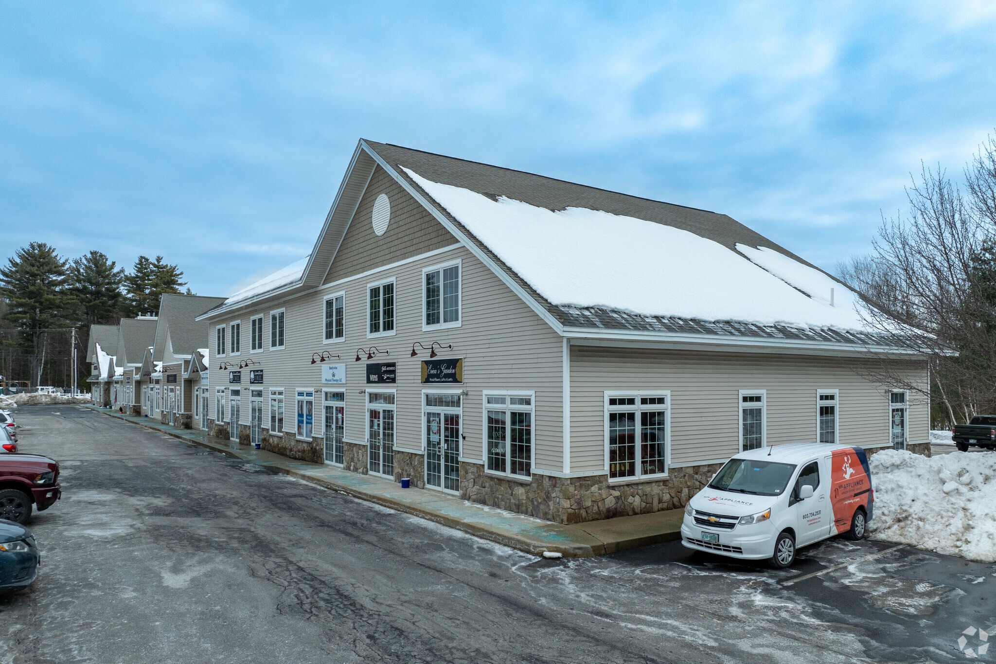 281-285 Calef Hwy, Epping, NH for Rent
